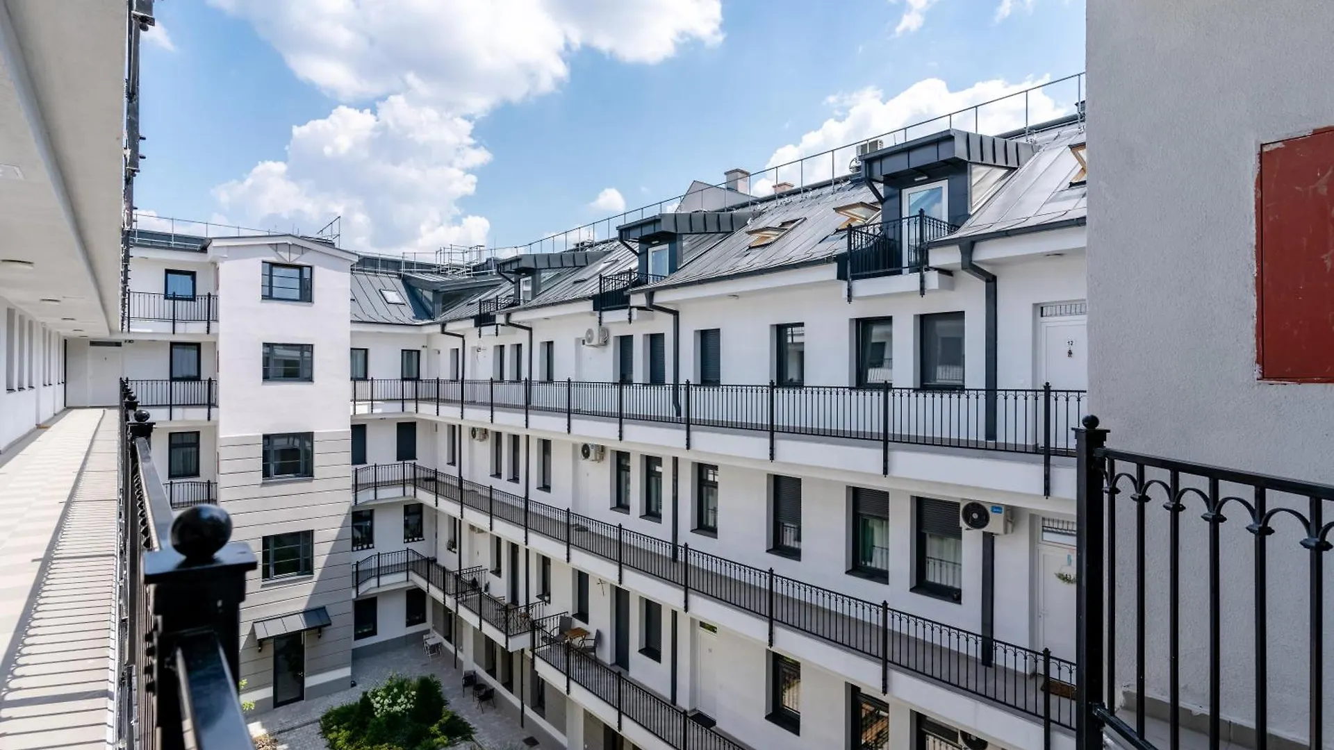 Magnolia Deluxe Apartment Budapest Hungary